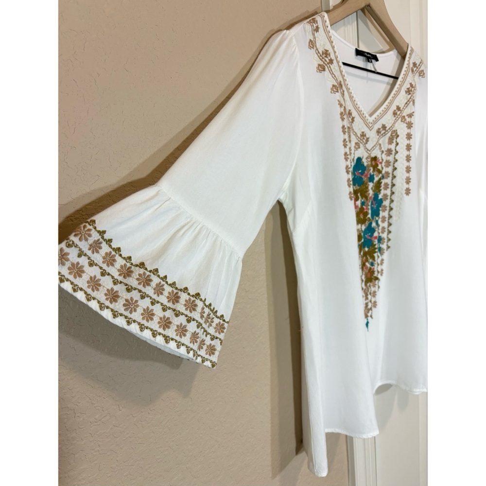 Embroidered Floral Womens Boho Top Bell Sleeves - Picture 5 of 9